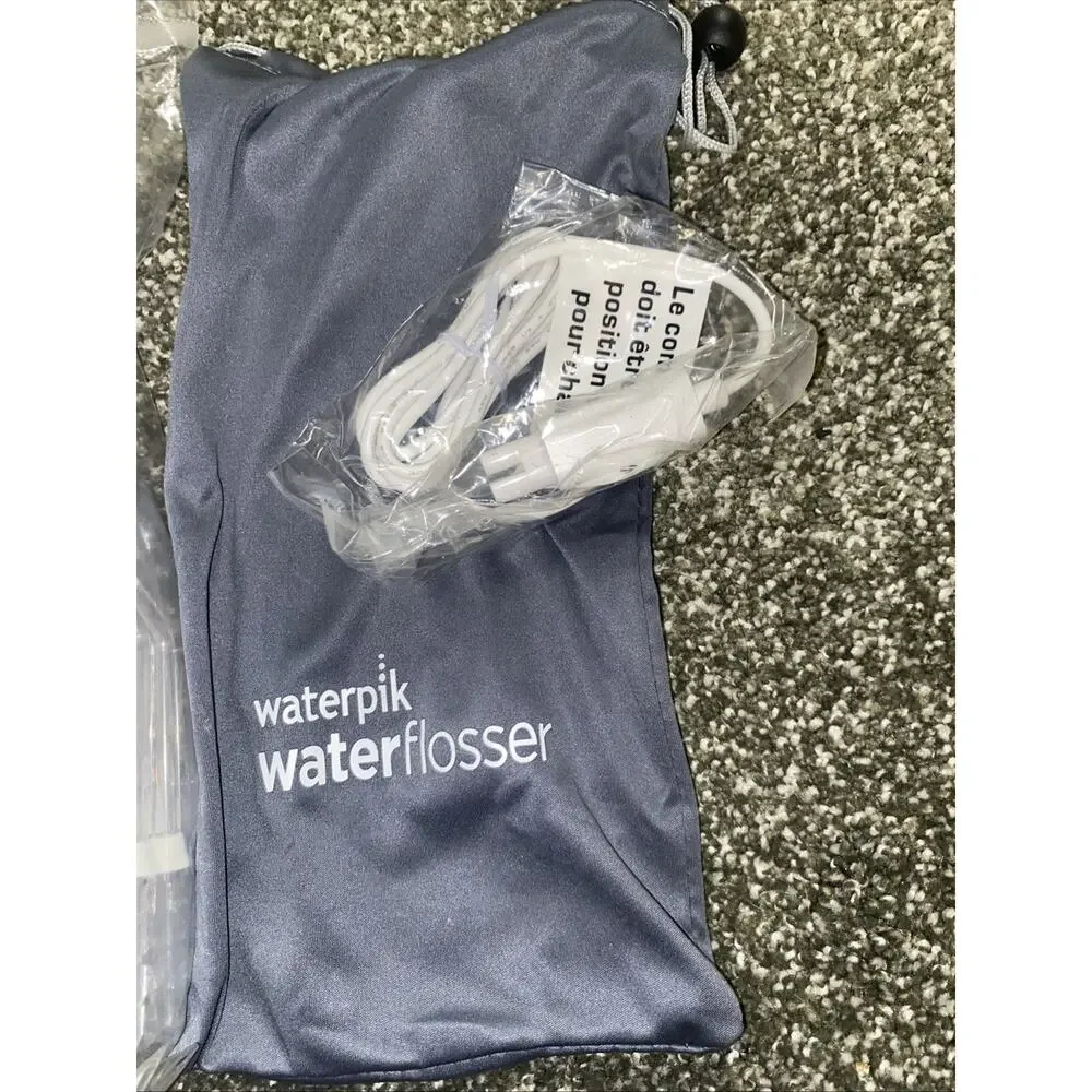 Waterpik Water Flosser WF-10 White with Tips and Charger New In Bag